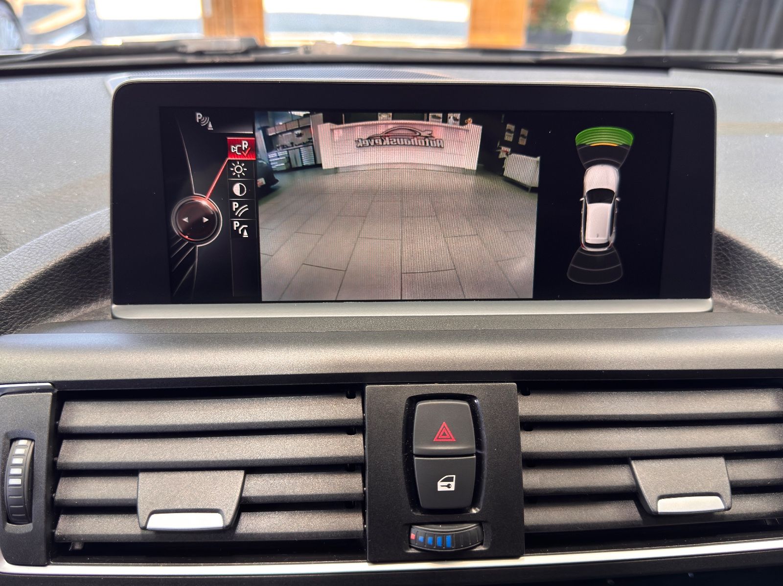 Fahrzeugabbildung BMW M135i xDrive|H&K|LED|KAMERA|VOLL|DEUTSCHES FZG