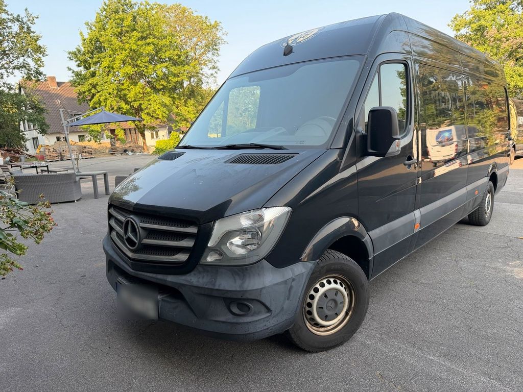 Image of Mercedes-Benz Sprinter