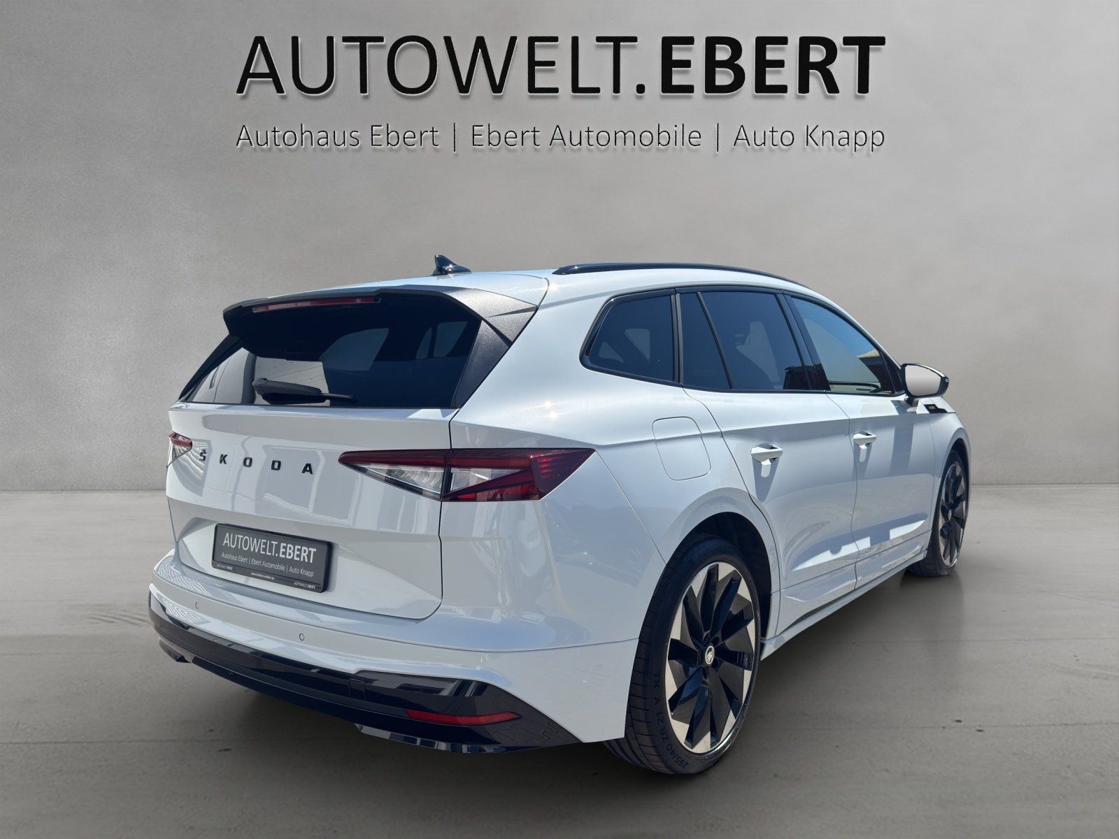 Fahrzeugabbildung SKODA Enyaq iV 80x Sportline/WÄRMEPUMPE/ACC/KAMERA/SHZ