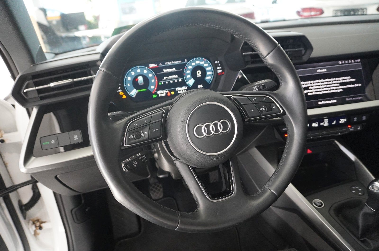 Fahrzeugabbildung Audi A3 Sportback 35 TFSI NAVI/LED/SHZ/VIRTU./TEMP.