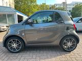 Smart fortwo 66kW DCT BRABUS*LEDER*NAVI*SHZ*KAM* - Smart Gebrauchtwagen von 2019