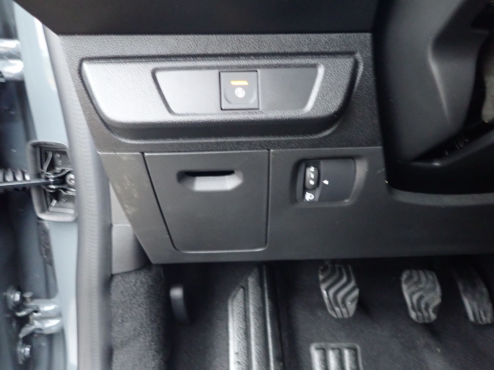 Fahrzeugabbildung Dacia Sandero Expression TCe 90