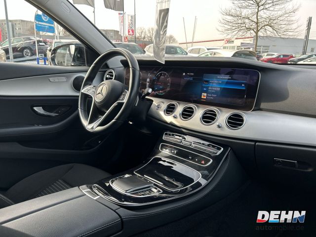 Mercedes-Benz E 300 T de Avantgarde 4Matic Widescreen Cam SHZ 