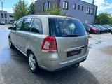 Opel Zafira B Edition *1.HAND* AHK* HU/AU NEU* PDC* - gebrauchte Opel Zafira aus dem Jahr 2009