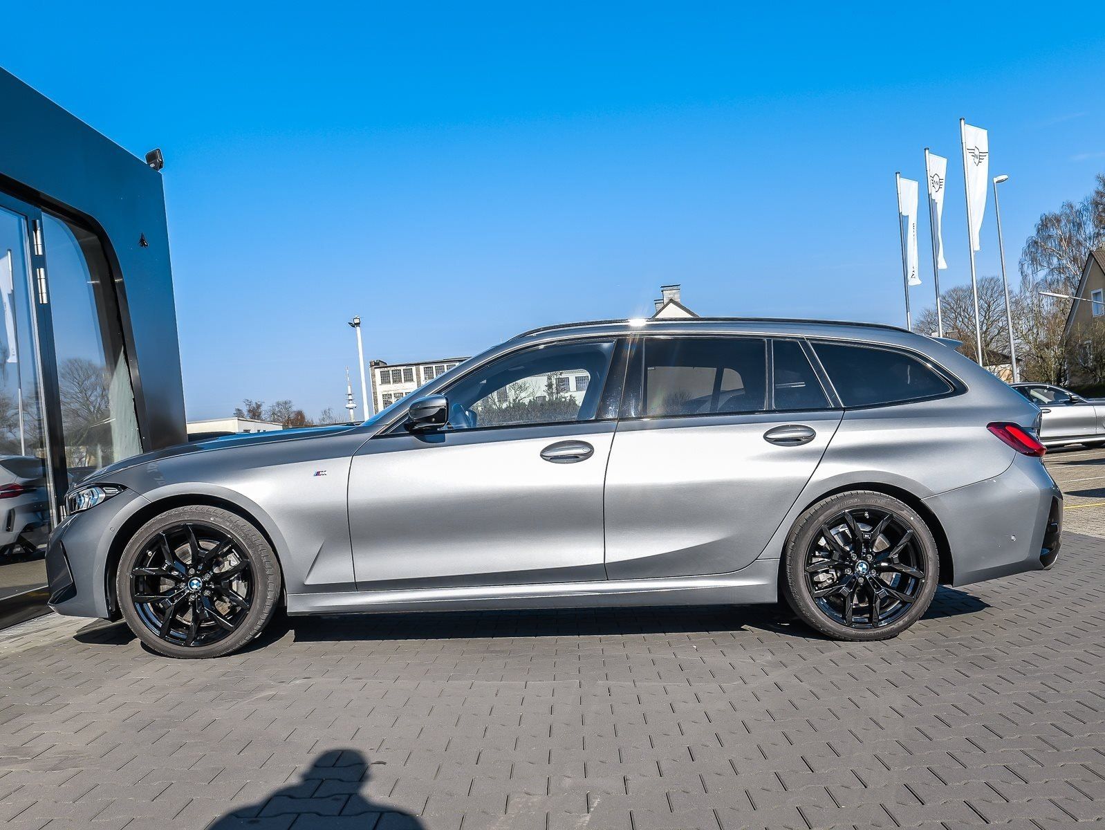 BMW 330 - Bild 9