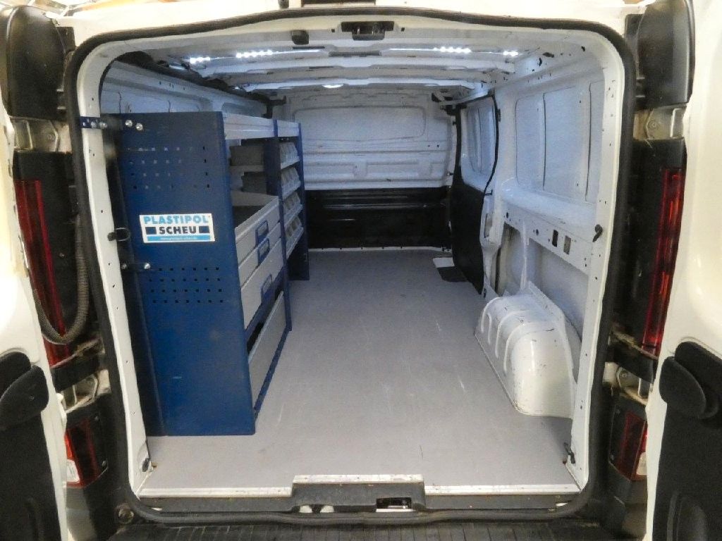 Fahrzeugabbildung Renault Trafic 2.0 3,0t L2H1 NAVI/SHZ/PDC/AHK