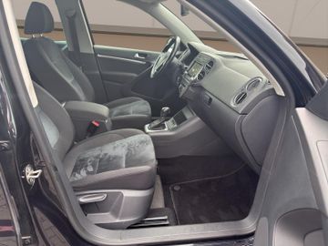 Volkswagen Tiguan - 10