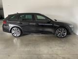 Skoda Octavia IV Combi Sportline 2.0 TDI DSG AHK+PANO+ - Skoda Octavia aus 2024