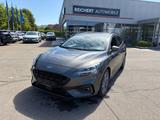 Ford Focus Turnier ST-Line 125PS ** HAGELSCHADEN** - Ford Hagelschaden mit Benzin-Antrieb