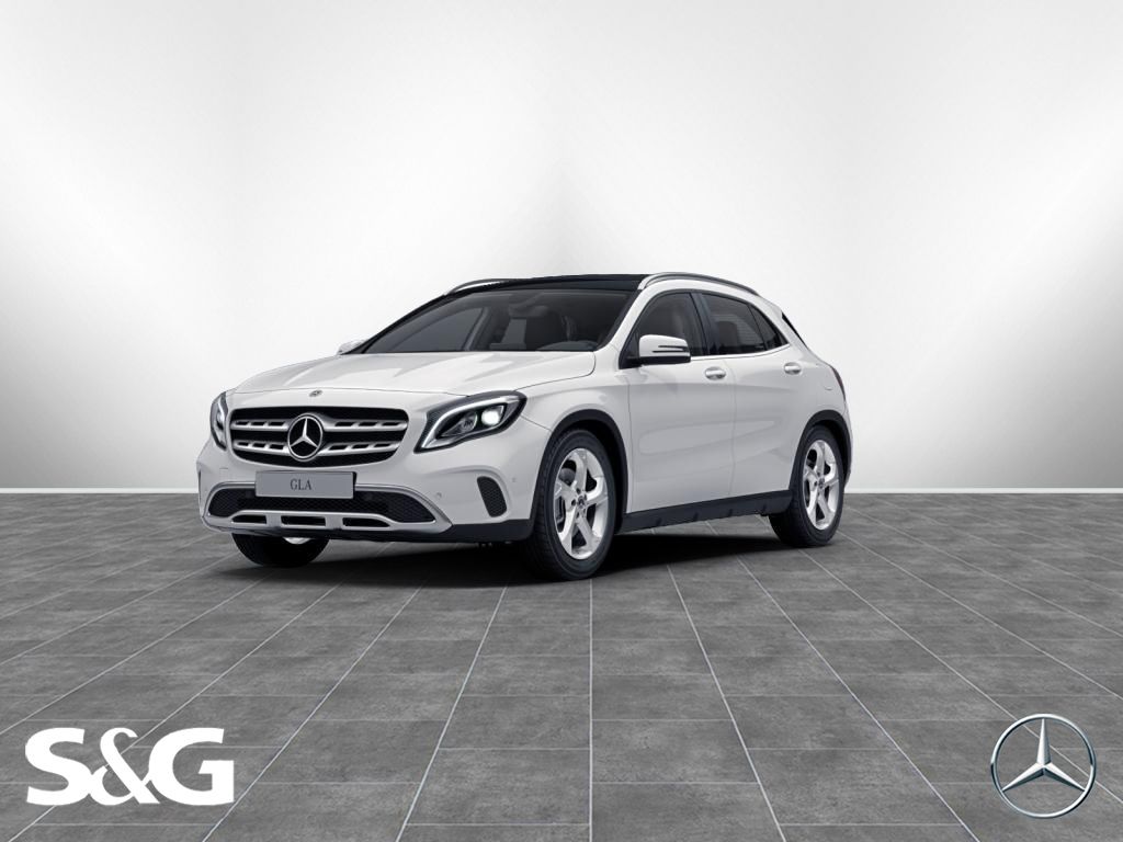 MERCEDES-BENZ GLA 250 Urban AHK+PANORAMA+NAVIGATION+LED+18"