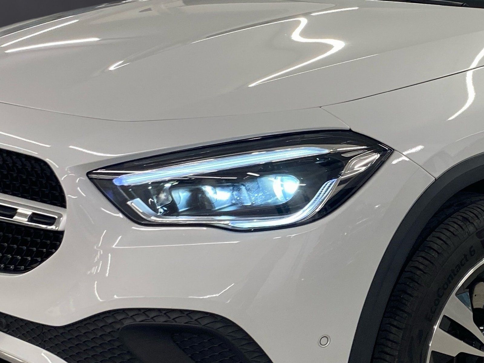 Fahrzeugabbildung Mercedes-Benz GLA 200 Progressive*AHK*Pano*Distron*360°*MBeam*