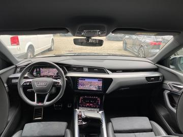 2024 AUDI Q8 E-TRON — миниатюра 15