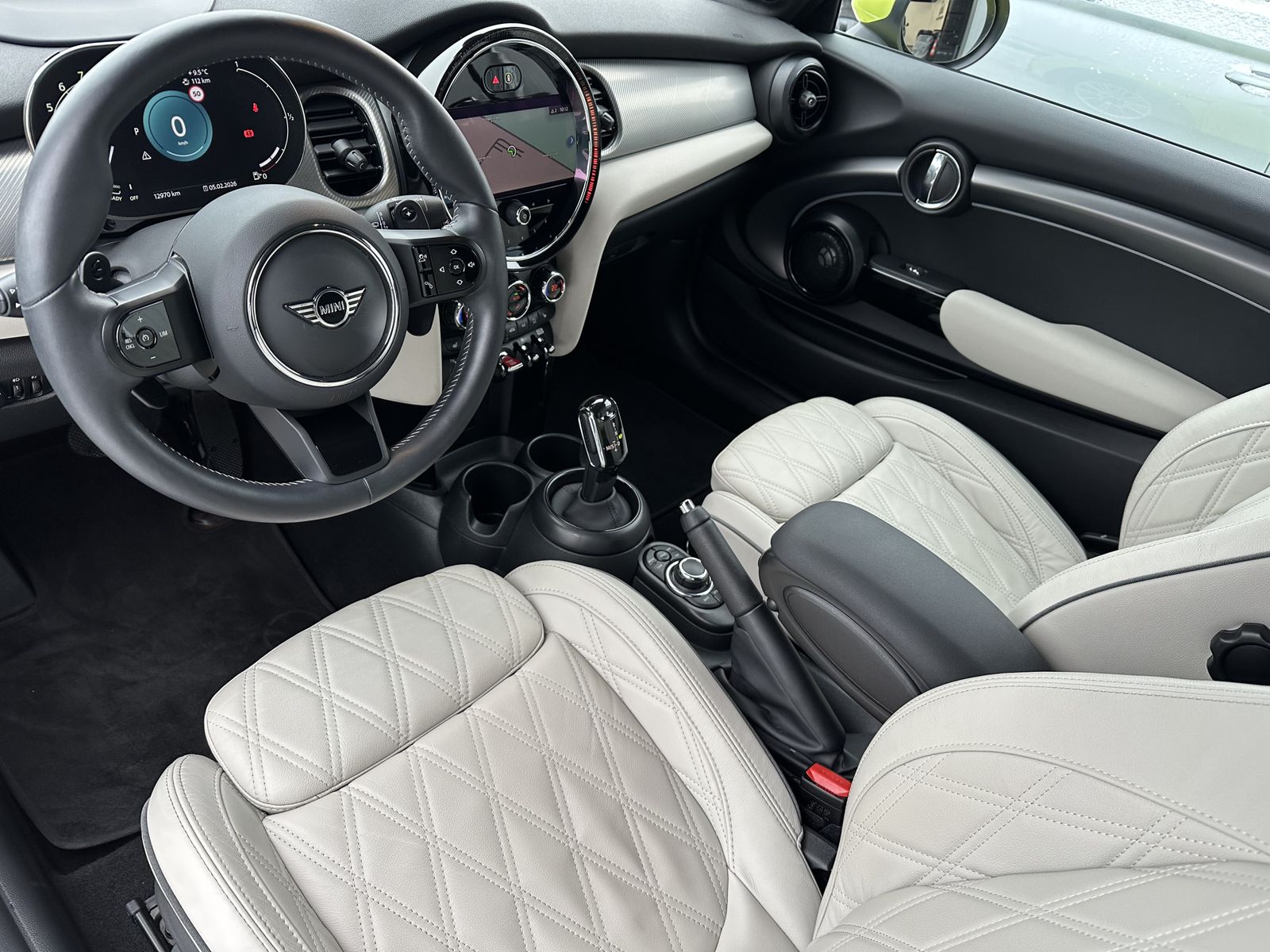 Fahrzeugabbildung MINI Cooper S Cabrio Classic Trim NAV+LED+HEAD-UP+KAM