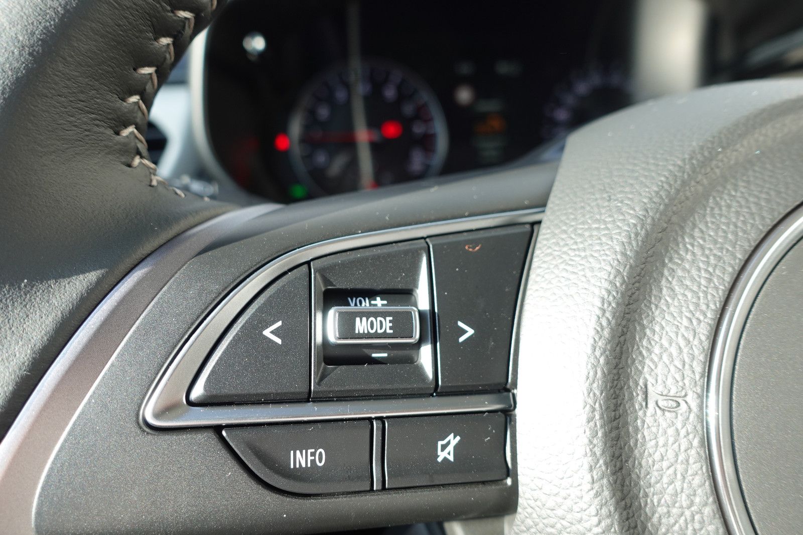 Fahrzeugabbildung Suzuki Swift Comfort+ 1.2 MildHybrid,Navi,Kamera,Sitzhz