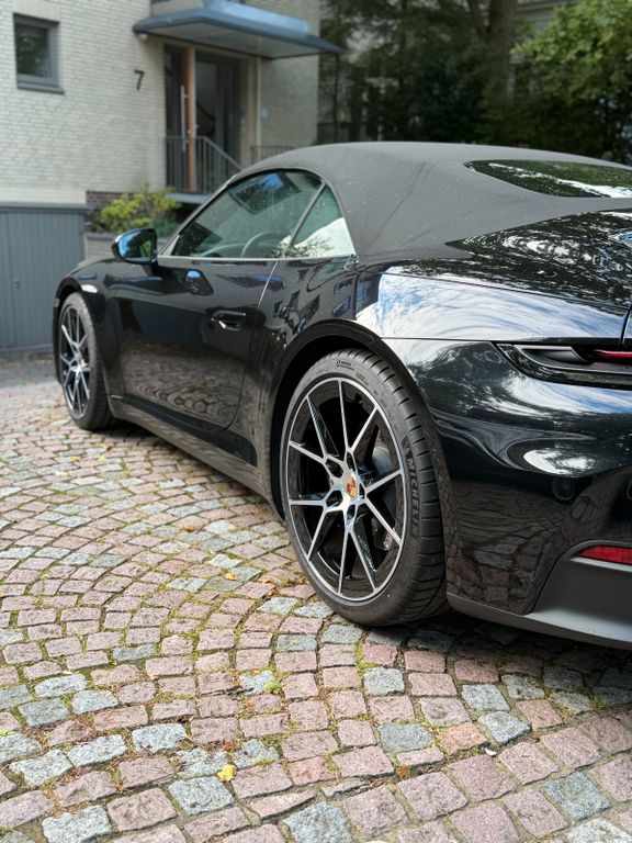 Image of Porsche 992