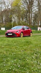 Toyota Corolla 2,0 Hybrid Comfort Comfort - Toyota Corolla mit Benzin-Antrieb: Limousine, Automatik
