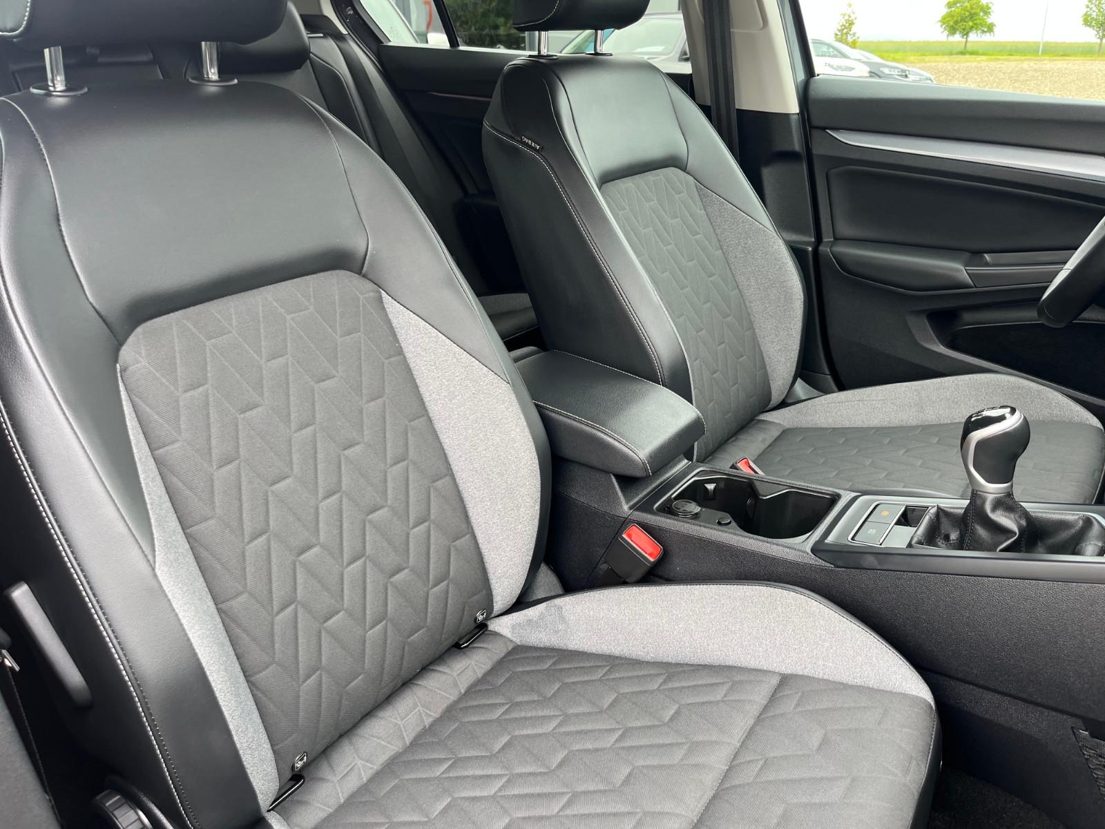 Volkswagen Golf VIII Lim. 1.5 TSI Goal mit NAVI+PDC+LED, миниатюра 16