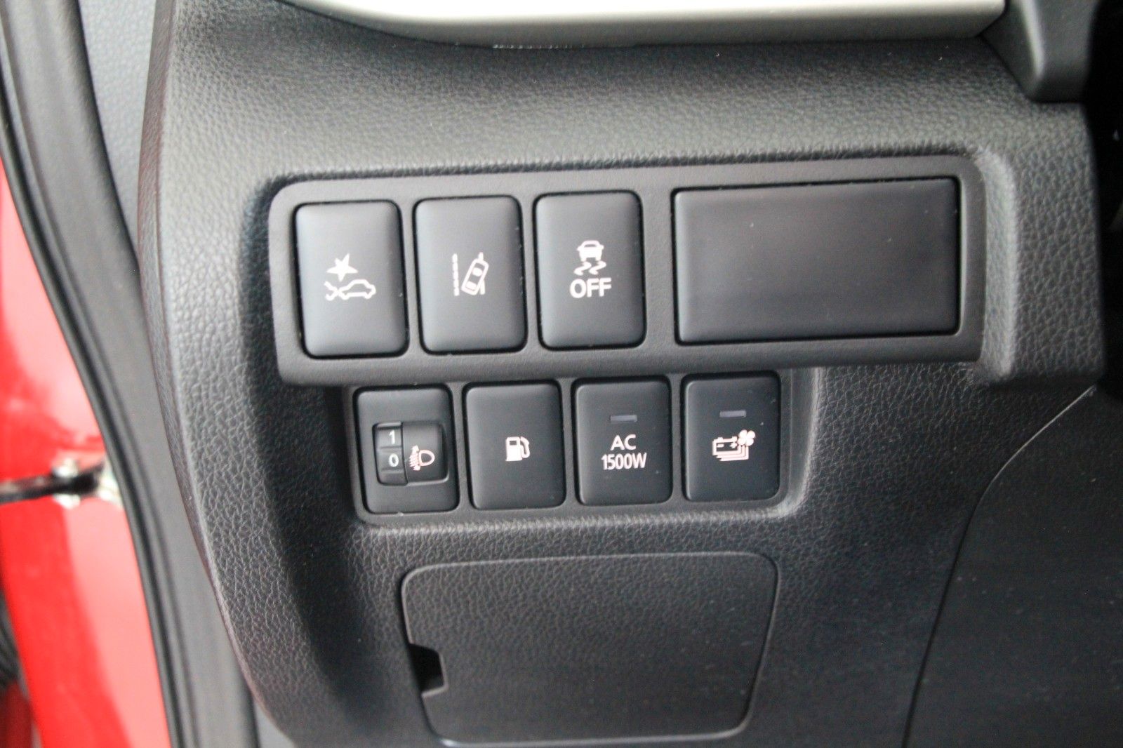 Fahrzeugabbildung Mitsubishi Eclipse Cross Select PHEV 4WD