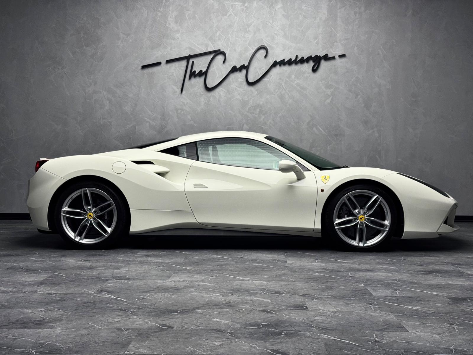 FERRARI 488 GTB CARBON RACING