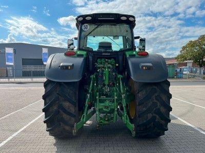 Fahrzeugabbildung John Deere 6215 Schlepper