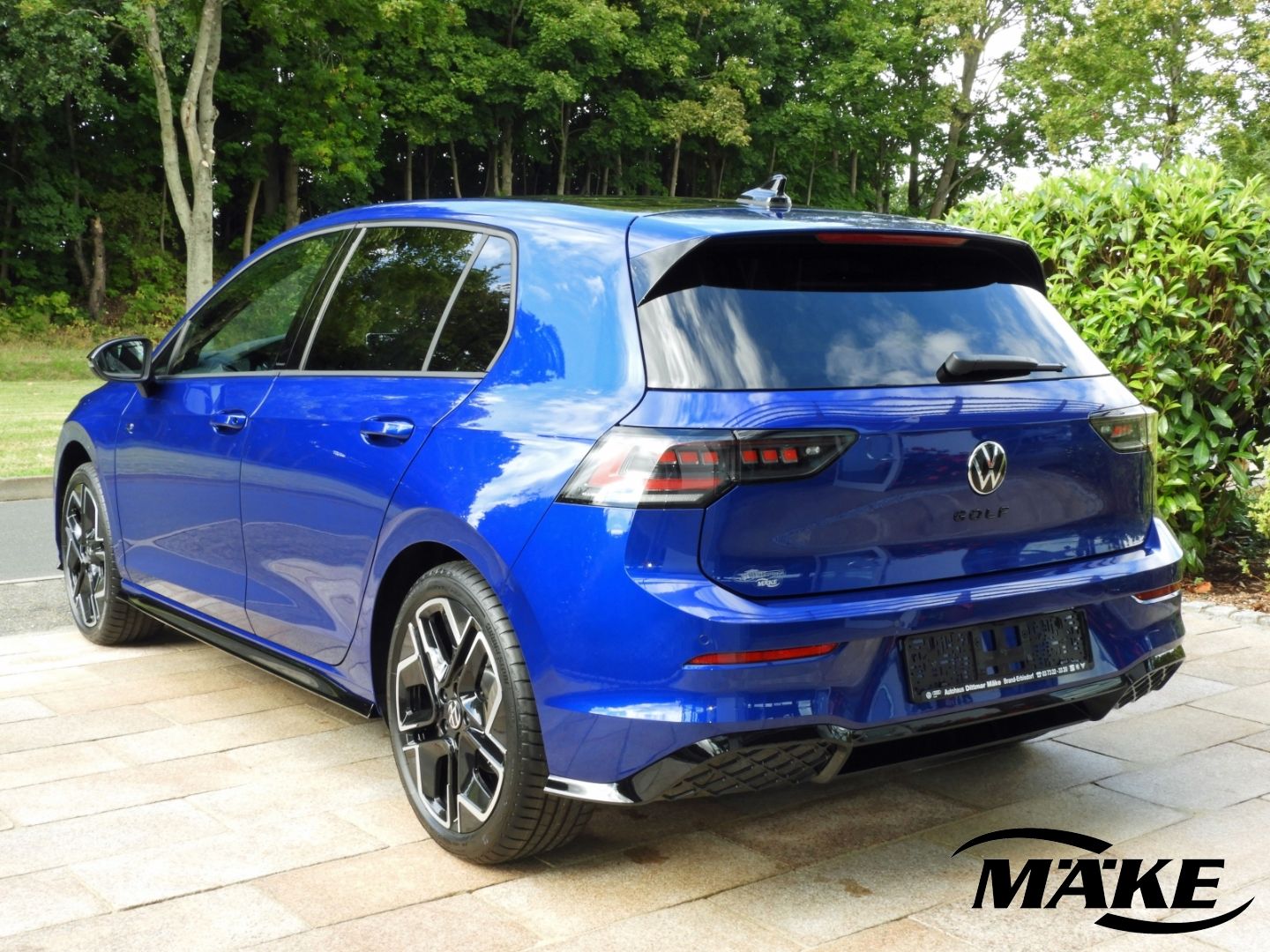 Golf R-Line 1.5 eTSI DSG AHZV NAV IQ.L RFK BLACK