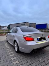 BMW 520i Sport E60 - BMW 520: E60 520i