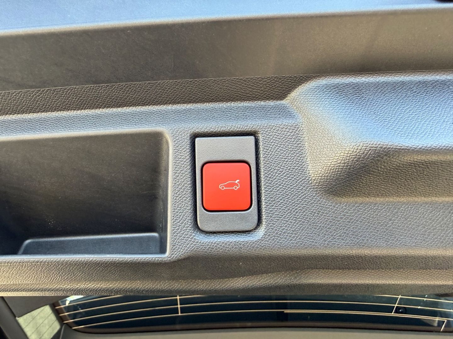 Fahrzeugabbildung Opel Grandland 1.2 48V Mild-Hybrid Ultimate mit AHK