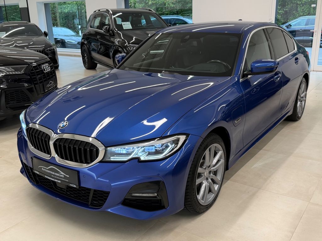 Image of BMW 330