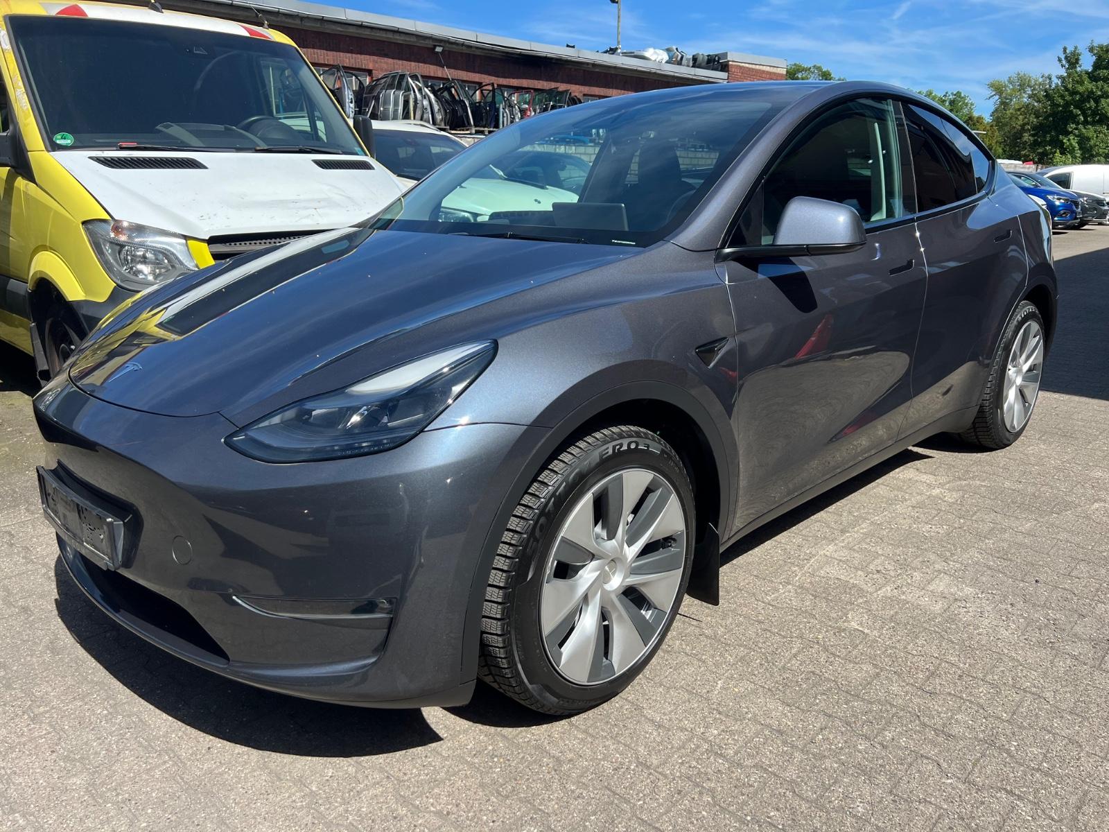 Tesla Model Y Long Range Dual AWD AHK   !! 95% Akku !!