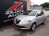 Lancia Ypsilon 1.2 69 CV 5 porte - silberne Lancia Ypsilon