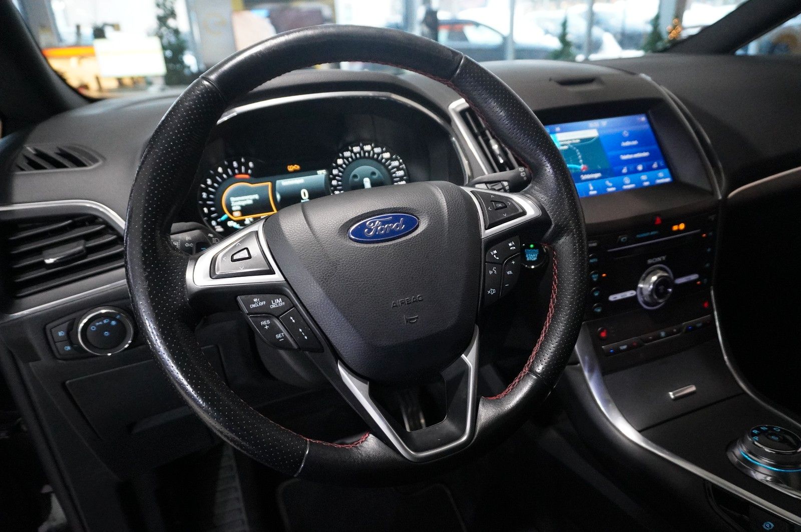 Fahrzeugabbildung Ford S-Max 2.0D ST LINE 7-SITZE NAVI/LED/KAMERA/AHK