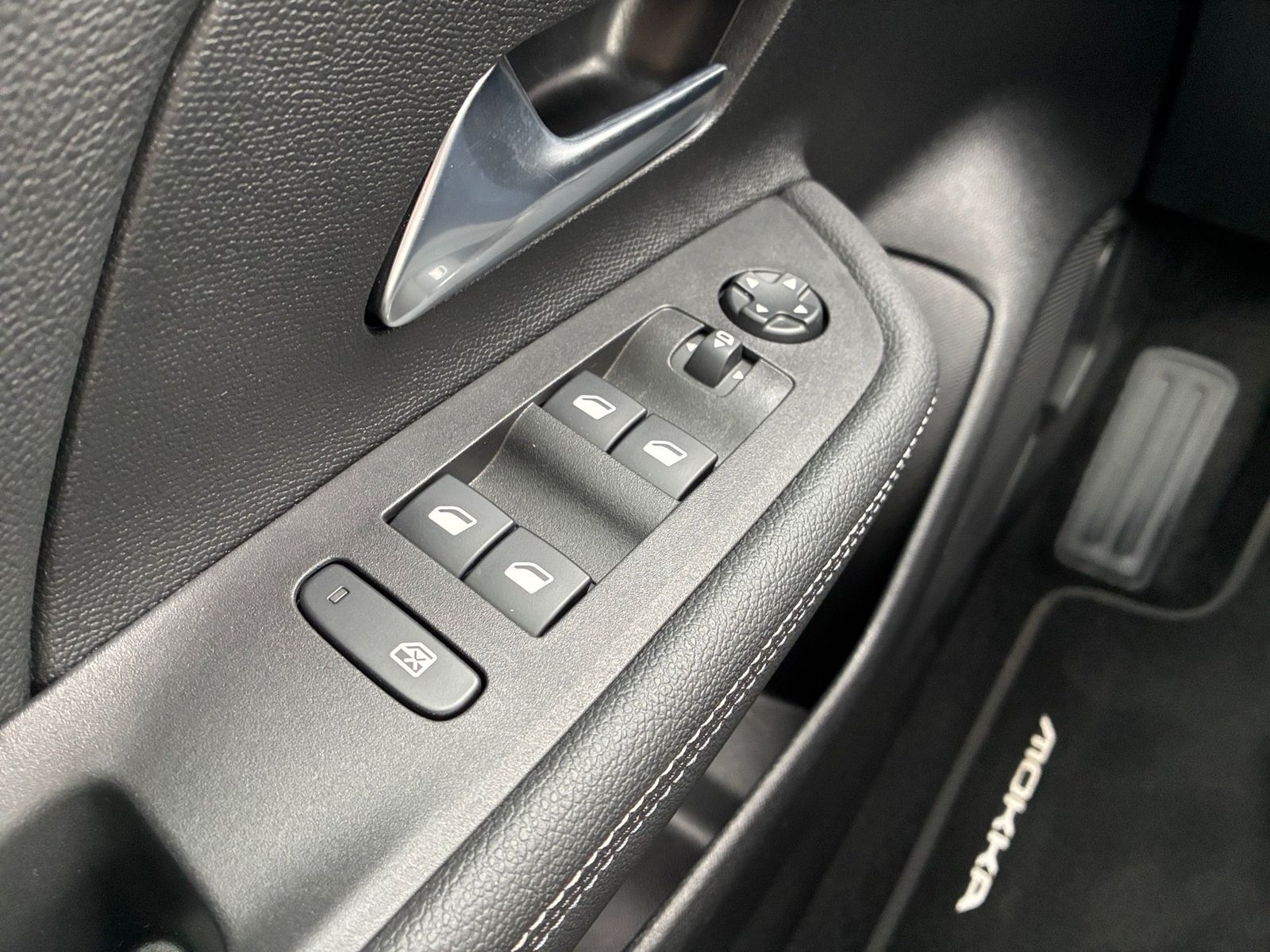 Fahrzeugabbildung Opel Mokka 1.2 Turbo GS Kamera,LED,Navi,PDC,LM