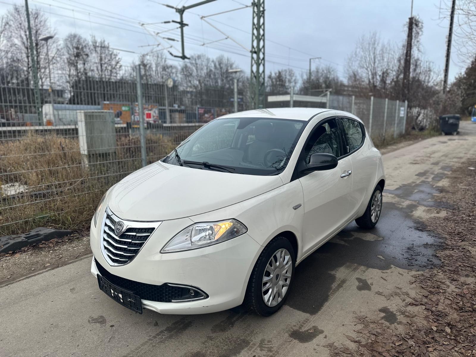 Lancia Ypsilon Platinum