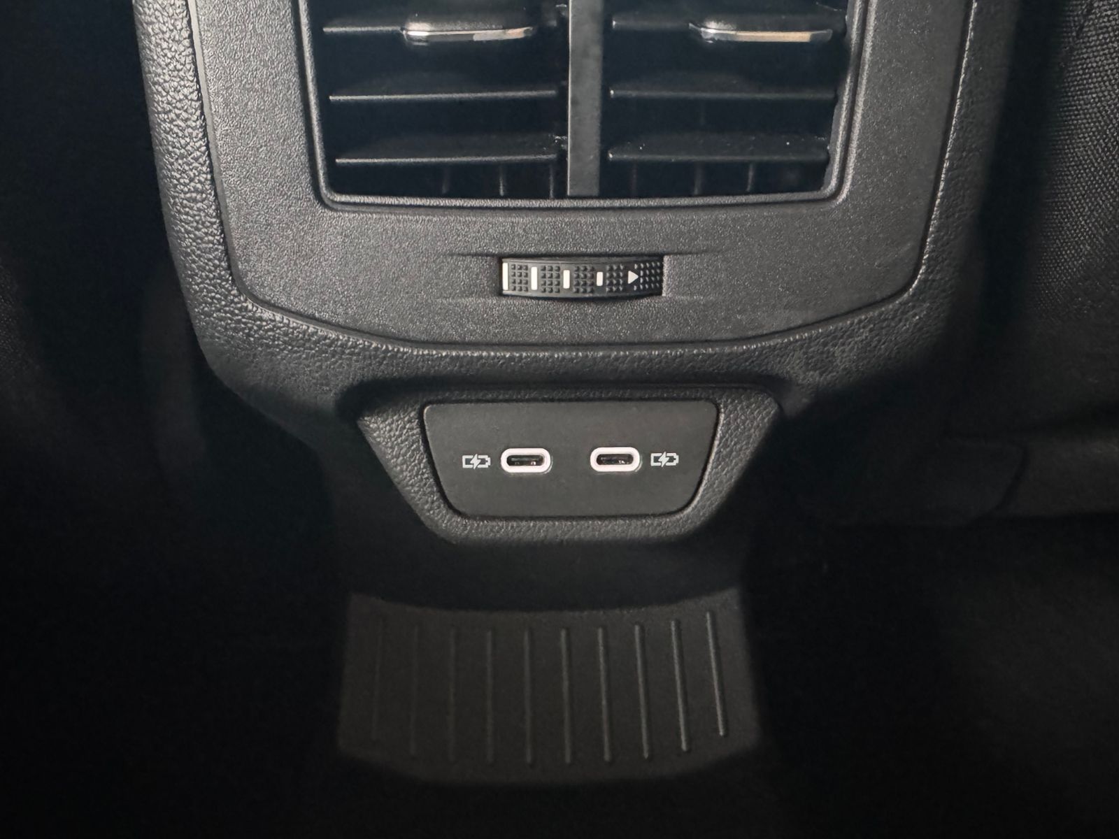 Volkswagen T-Roc - Bild 38