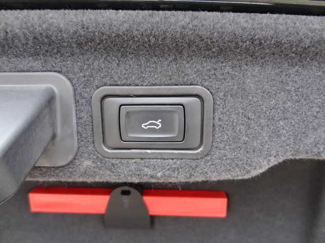 Fahrzeugabbildung Audi A8 4.2 TDI quattro Lang/Leder/Navi/GSD/Kam/