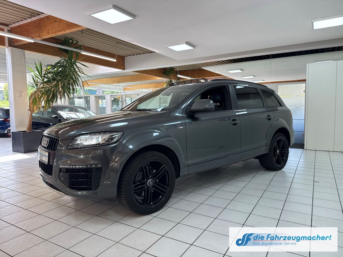 Fahrzeugabbildung Audi Q7 3.0 TDI quattro S line Plus Edition 7.Si.AHK