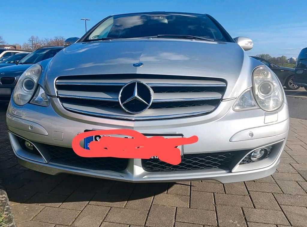 Image of Mercedes-Benz R 500