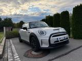 MINI Cooper SE - Winterreifen - Top - Garagenfahrzeug - MINI Cooper SE von privat