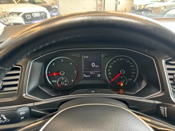 MYAUTOCENTER – Gebraucht- und Jahreswagen mit Werkstattservice in Pfaffenhofen Volkswagen T-Roc Style *LED*Unfallfrei*TÜV*PDC*
