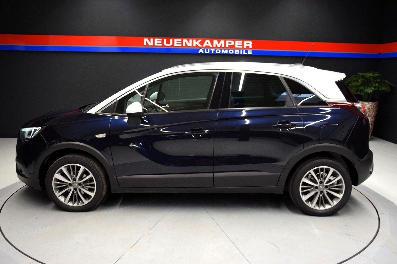 Fahrzeugabbildung Opel Crossland (X)