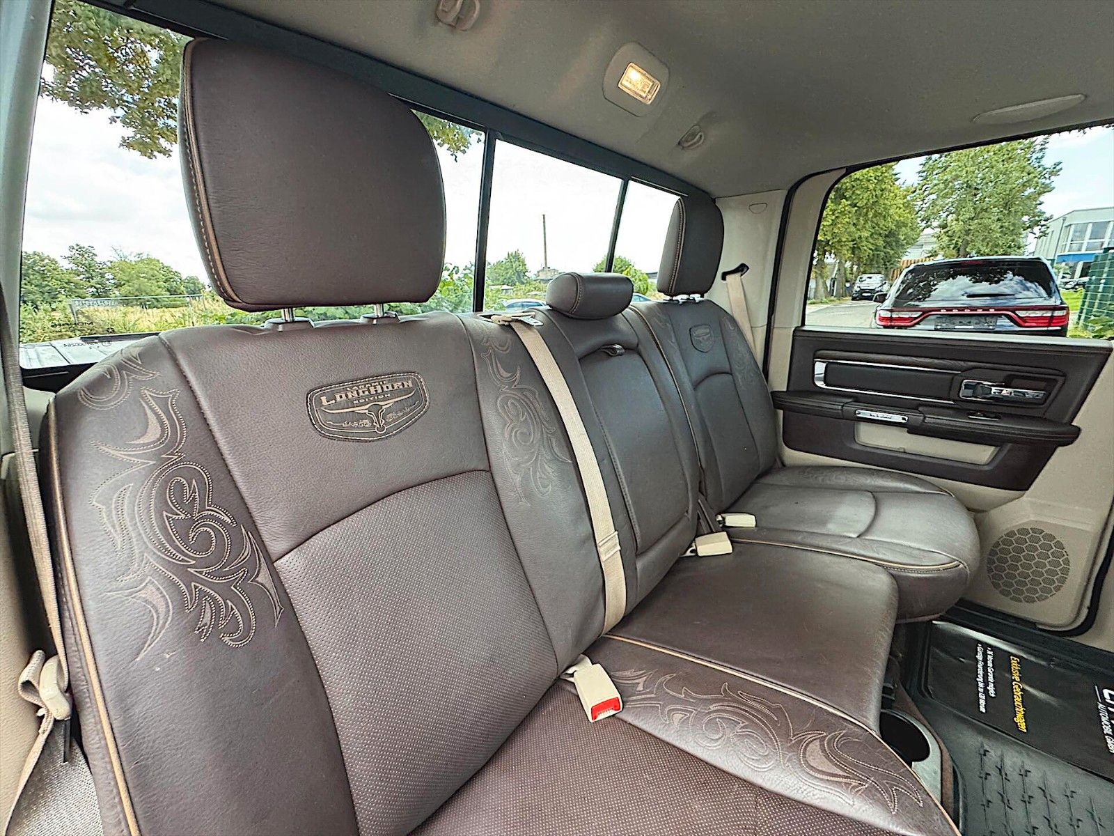Fahrzeugabbildung Dodge RAM 5.7 V8 HEMI LARAMIE LONGHORN RAM BOX  LPG