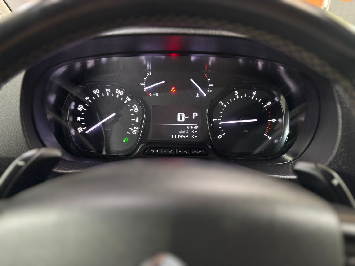 Fahrzeugabbildung Citroën Jumpy 2.0 BlueHDI Club#Kamera#Klima#Tempomat#AHK