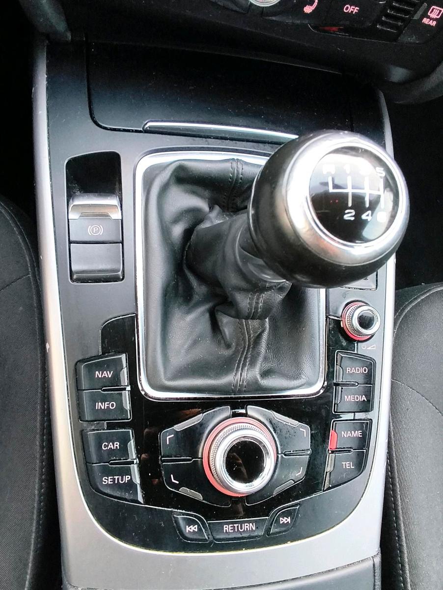Audi A4 2014 — photo 10