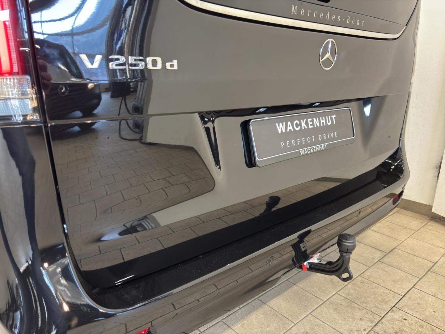 Mercedes-Benz V 250 d STYLE LANG DISTR+AHK+STDHZG+MULTIBE+360°