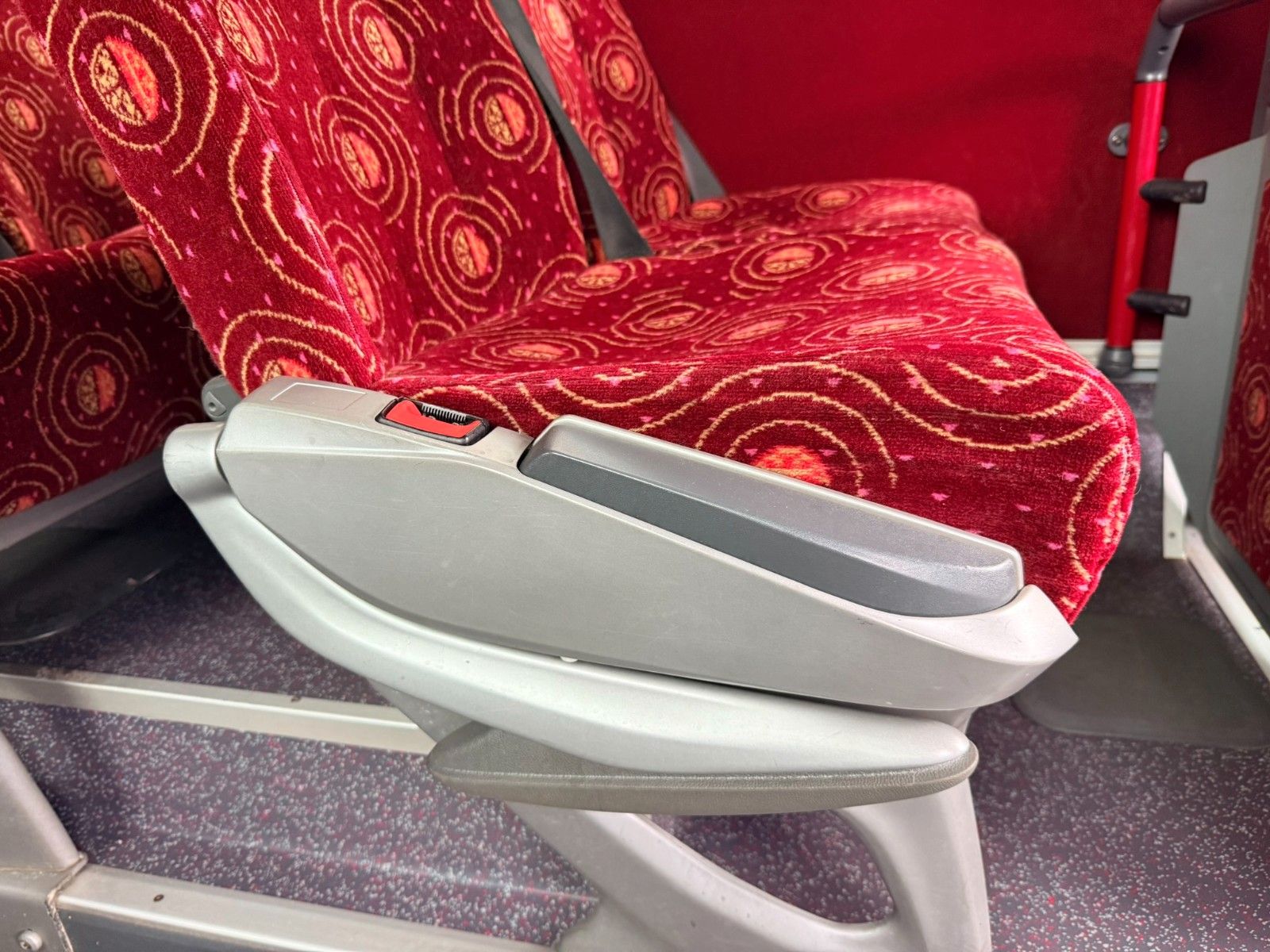 SETRA  2015 - Image 15 of 26