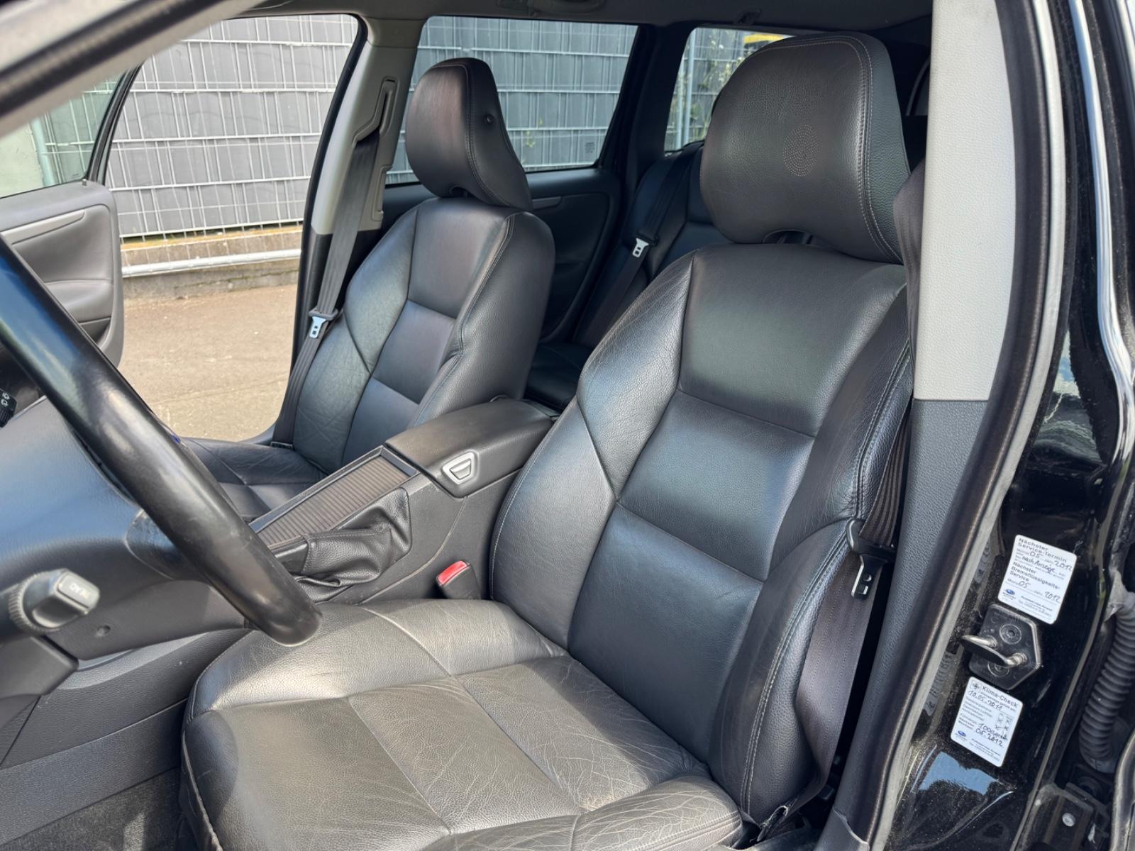 Volvo V70 2004 — photo 5