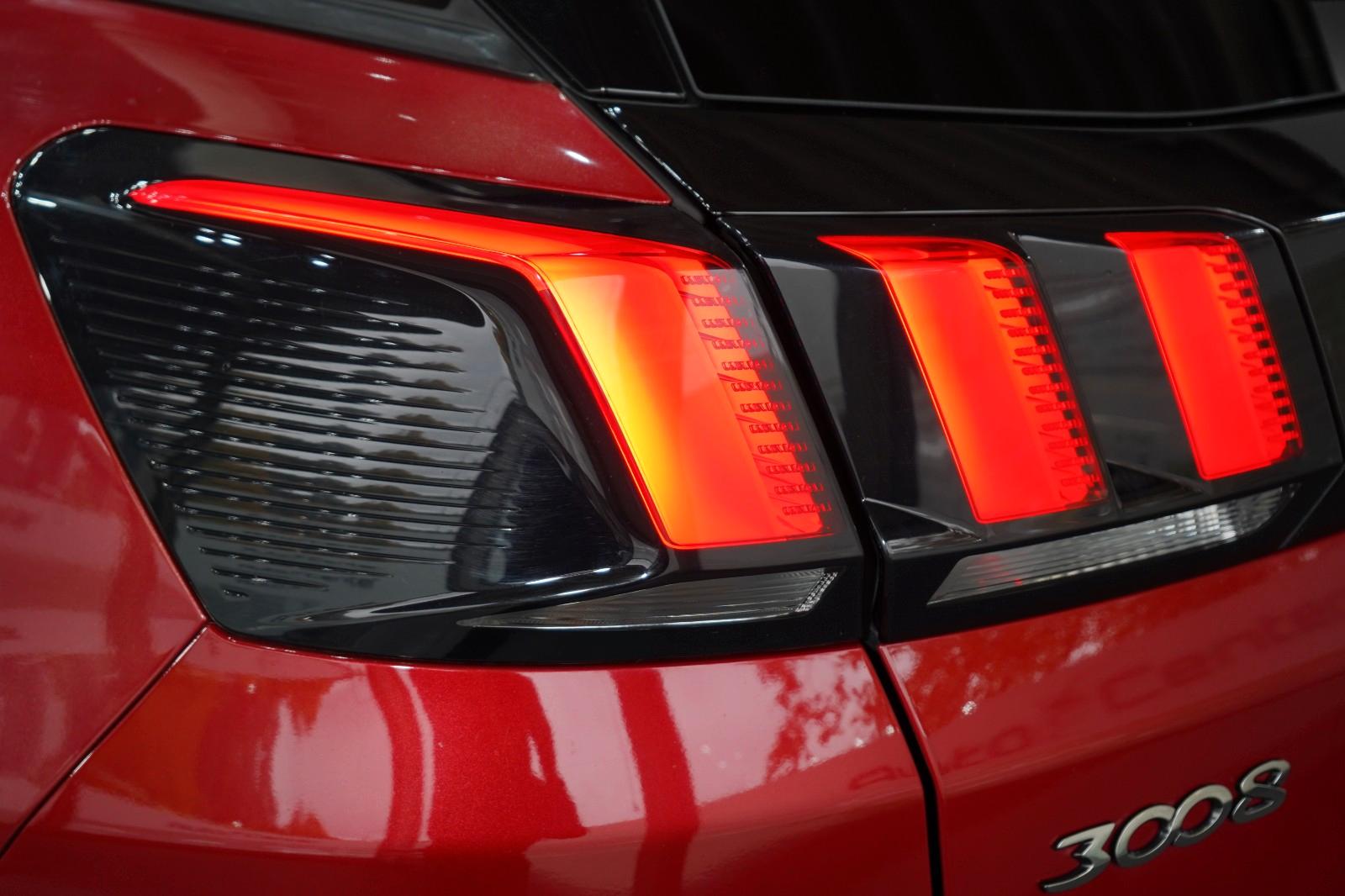 Peugeot 3008 Allure*Automatik*2.Hand*Kamera*Navi*