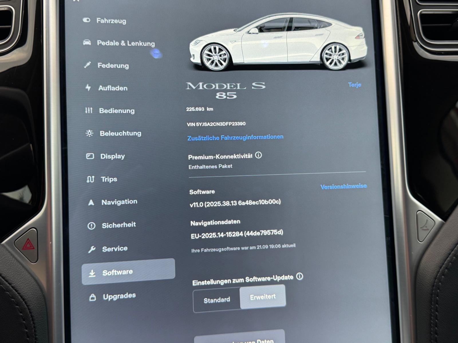 Tesla Model S 85 306ch - Supercharge Gratuite - Soh 94% - CCS - Jantes 19" - Led