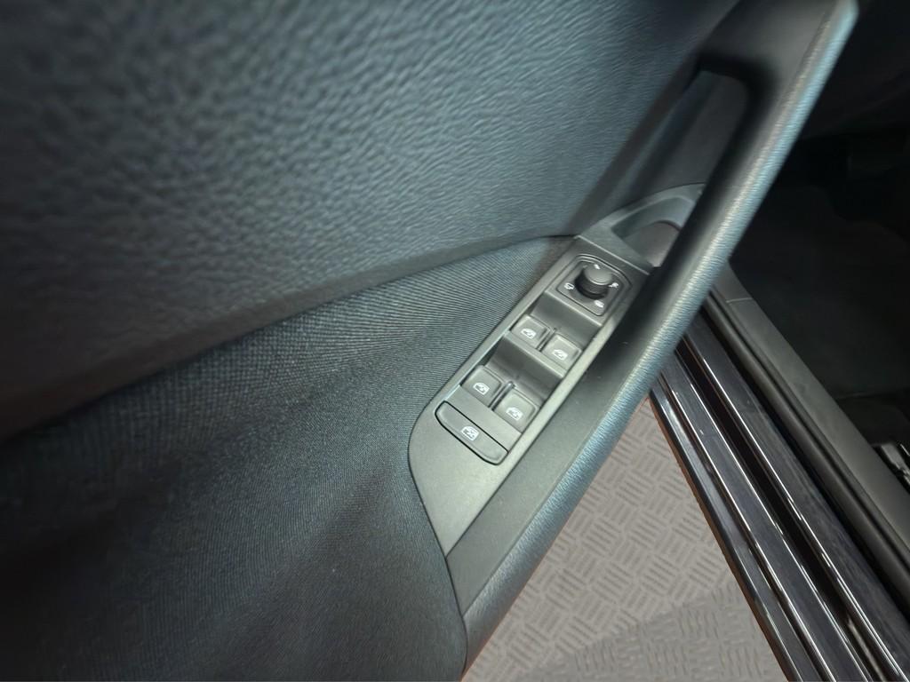 Skoda Scala Selection 1.5 TSI DSG Black AHK, миниатюра 10