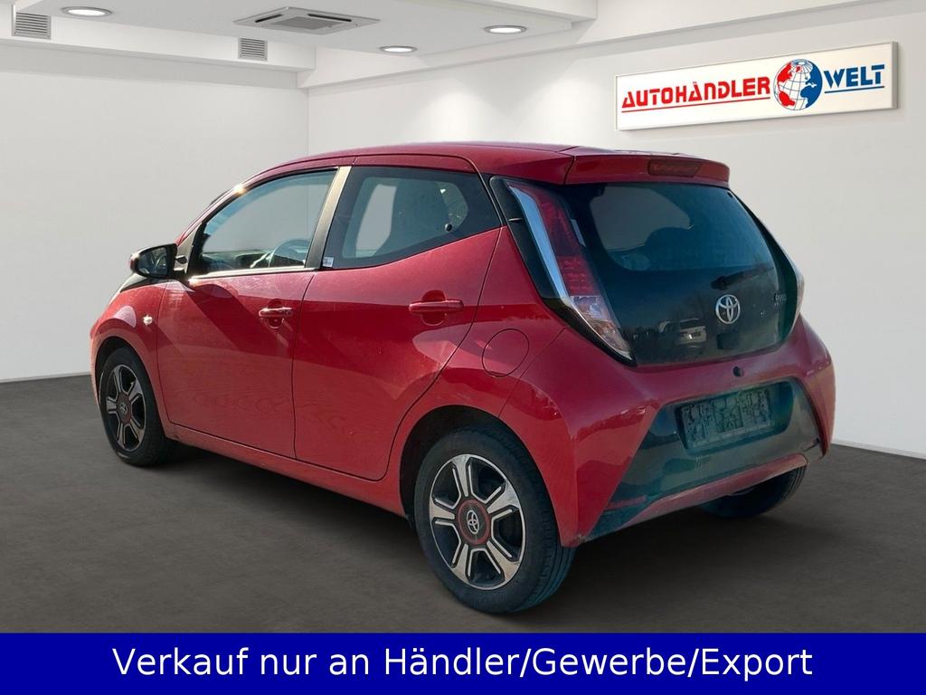Toyota Aygo (X)